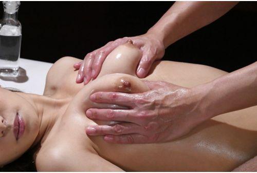 MKMP-097 Shrimp Warp-sensitive Oil Massage Rika Hoshimi Screenshot