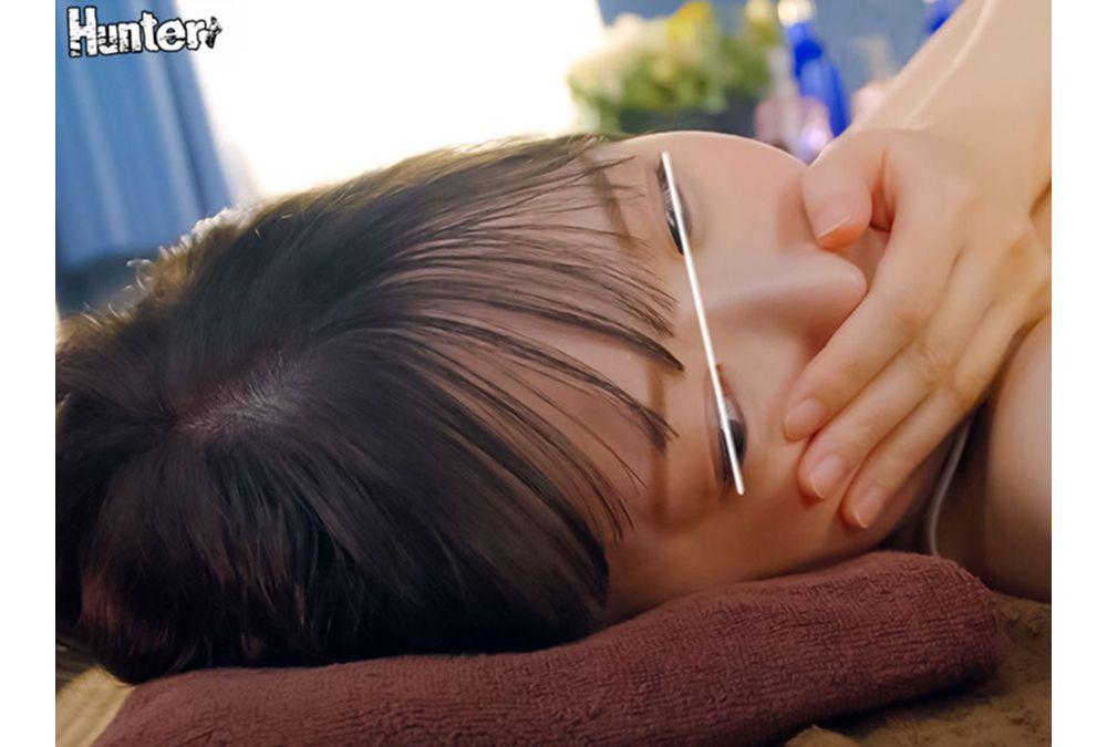 HUNTC-527 Back-arching, Climaxing, Splashing, Shameful Beauty Treatment! An Innocent Girl Is Nervous At Her First Beauty Treatment, But Her Immature Body Is Developed By The Fingers And Cock Of An Erotic Masseuse Who Knows The Female Body Inside And Out. She Is Teased Repeatedly And Brought To The Brink Of Orgasm By The Thorough And Careful Stimulation Of Her Erogenous Zones! The Result... Her Pussy Bursts! Screenshot 5