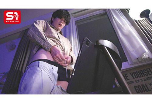 SONE-800 The Demand And Supply Of A Girlfriend Who Wants To Cheat And A Boyfriend Who Wants To Be Cuckolded Is Perfectly Matched! ! A Depressed NTR Rei Kuroshima Who Is Shown A Pussy Filled With A Stranger's Stick Screenshot 2
