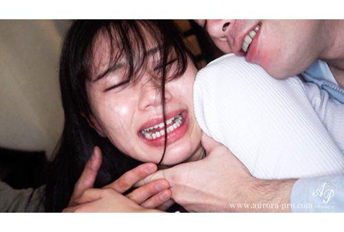 APNS-376 Now, A DVD Containing A Video Of My Beloved Wife Being Gang-raped Has Been Sent To Me... A Tragic Cuckold... A Half-crying, Lewd Training... Her Sensitivity Leads To Repeated Orgasms... Eventually, My Wife Is Consumed By Pleasure... Goba Screenshot 3