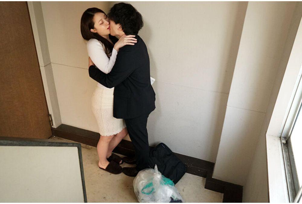 NGOD-358 With My Neighbor's Husband, With Whom I Have Amazing Chemistry... The Thrill Of Getting Caught And Facing Immediate Divorce Is So Exhilarating I Can't Stop. A Passionate, Lustful Affair Between Two Married People. Screenshot 4