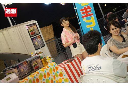 NHDTB-296 (There Is A Manufacturer Bonus) Natural High 20th Anniversary Commemorative Work Byte Daughter Spree Feel While Flushing The Face While Serving Customers Midsummer Signboard Girl Creampie SP ~ Sea House, Gas Station, Festival Target House, Beer Garden ~ 27 People With A Total Compilation 2 Disc Set 480 Minutes Super Deluxe Version (with Bonus Video DVD) Screenshot 5