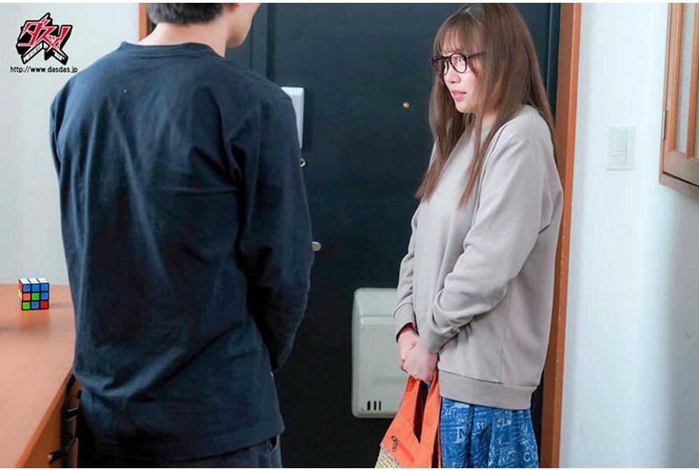 DASS-793 A Two-day, One-night Lovey-dovey Creampie Sex Session With A Secretly Lewd, Plain-looking Girl With Big Breasts Who Suddenly Became Close Through A King's Game. Screenshot 5