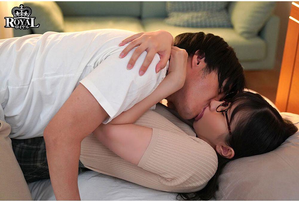 ROYD-274 "Don't Cum Yet, Okay?" My Plain Sister-in-law Whispers Dirty Words To Me While Pistoning Me In The Cowgirl Position And Cumming Inside Me Repeatedly! Tomoe Hikari Screenshot 4