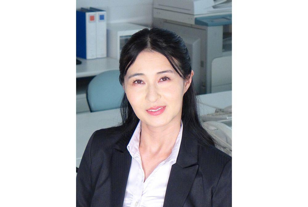 TMRD-1246 A Dirty Drama About A Perverted Mature Woman. A Subordinate Is Left Alone With His Female Boss Who Is Working On A Holiday And Gets Horny... A Fifty-year-old Wife Gets A Massage And Becomes Addicted To Pleasure... Screenshot 4