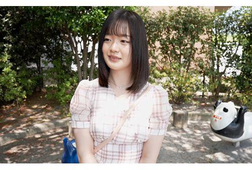 SLN-009 Fast Food Clerk Riko 20 Years Old Riko Hashimoto Screenshot