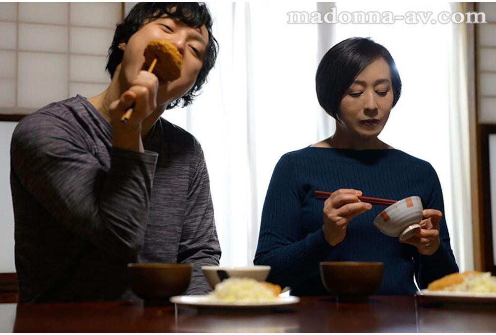 ROE-504 Top-class Woman Nearing 60, Exclusive, Chapter 2: Unleashing The Ban On Internal Ejaculation. "Mother-in-law, You Promised To Give Birth To My Little Brother Back Then, Didn't You?" Desperate To Have A Younger Child, I Continued To Pour My Seed Into Kaoru's Vagina Every Day, Even Though She Was Nearing Menopause... Screenshot 2