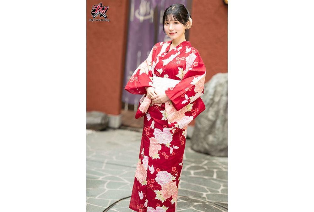 DSOD-080 "Are You Secretly Filming Me? That's Great!" A Former Gal Turned Young Proprietress Of Her Family's Inn Takes Over Her Business And Gives A Handjob And A Near-miss Pussyjob To A Man Who Complains, Leaving Him In A State Of Ecstatic Bliss...leading Him To The Limits Of Pleasure! Mei Itsukaichi Screenshot 4