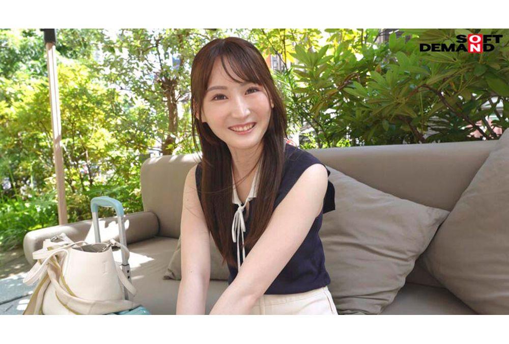 MOGI-145 [First Shoot] A Dirty College Girl Working Part-time At A Drugstore, With A Shocking Contrast Between Her Innocent Looks And Her Strong Sexual Desire, Leaves Her Hometown And Experiences "real AV Sex" And Awakens. Kasumi, 22, Takase Kasumi Screenshot 4