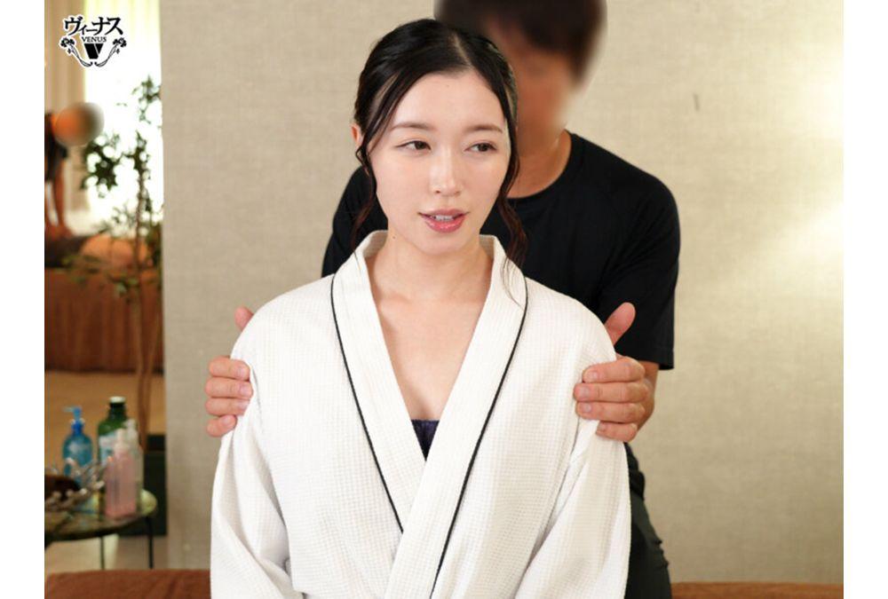 VAGU-290 An Innocent-looking Wife Is Excited And Panicked By Aphrodisiac Oil, And Her Lust Reaches Its Peak... Her Sense Of Shame Is Shattered By The Cock Of A Despicable Store Clerk, And She Is Forced To Have Sex With Him Haruka Rukawa Screenshot 2