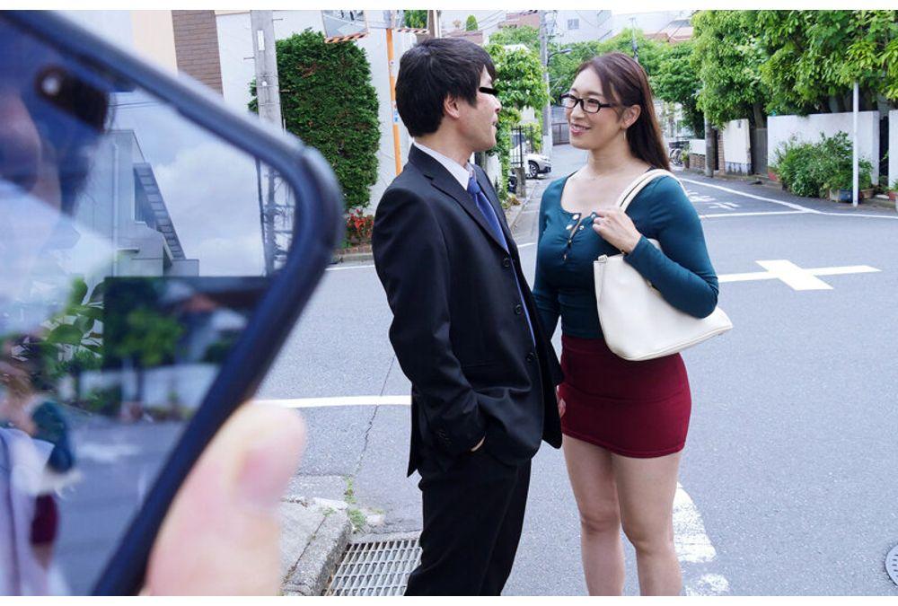 JYMA-093 Witnessed In The Act Of Adultery, The Masochistic Beautiful Mature Woman With Big Breasts Becomes A Private Tutor And Teacher, Reiko Kobayakawa, Who Becomes A Sex Toy For A Scumbag Parent And Child. Screenshot 4