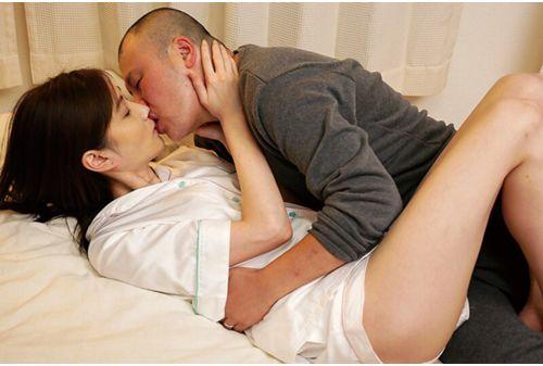 KSBJ-292 Son's Wife And Father-in-law Momo Honda Who Is Active As A Father Screenshot