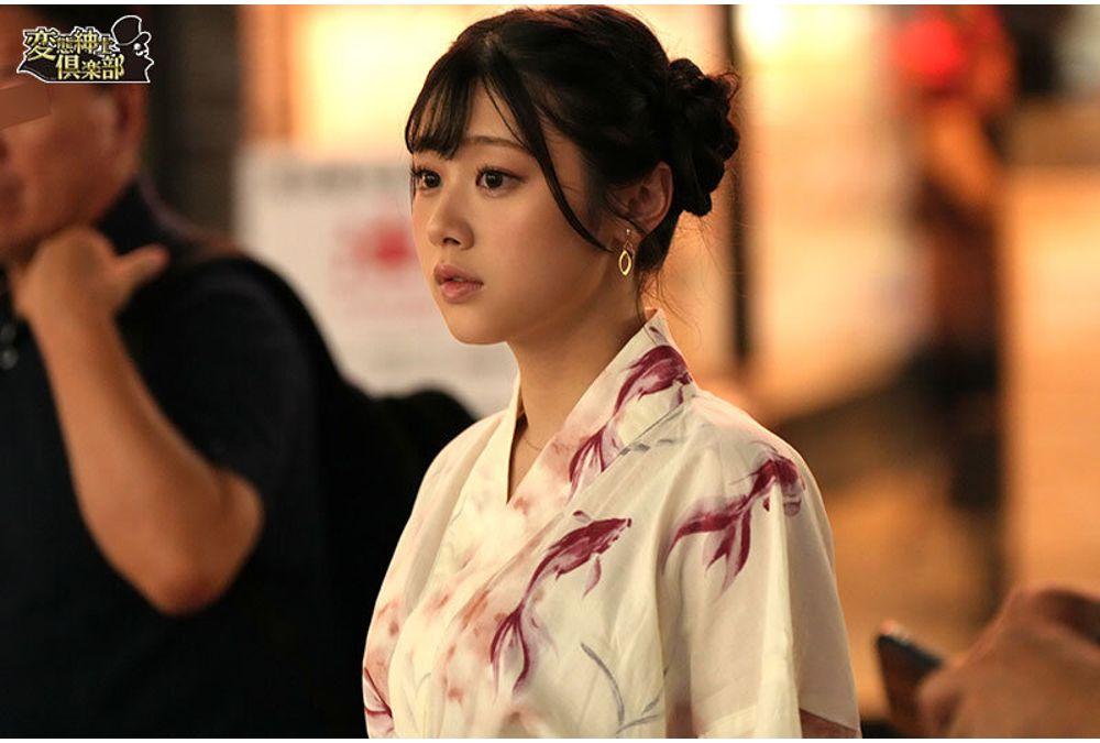 CLUB-912 Stalker Targeting Women In Yukata, Secretly Filming Them, Drugging Them, Gangbang. Screenshot 3