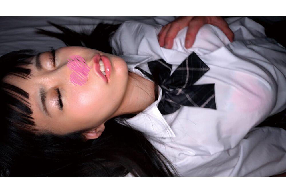 SIGL-019 Amateur Girl Vol. 19 Three Naughty Amateur Girls All Raw Creampie Screenshot 8