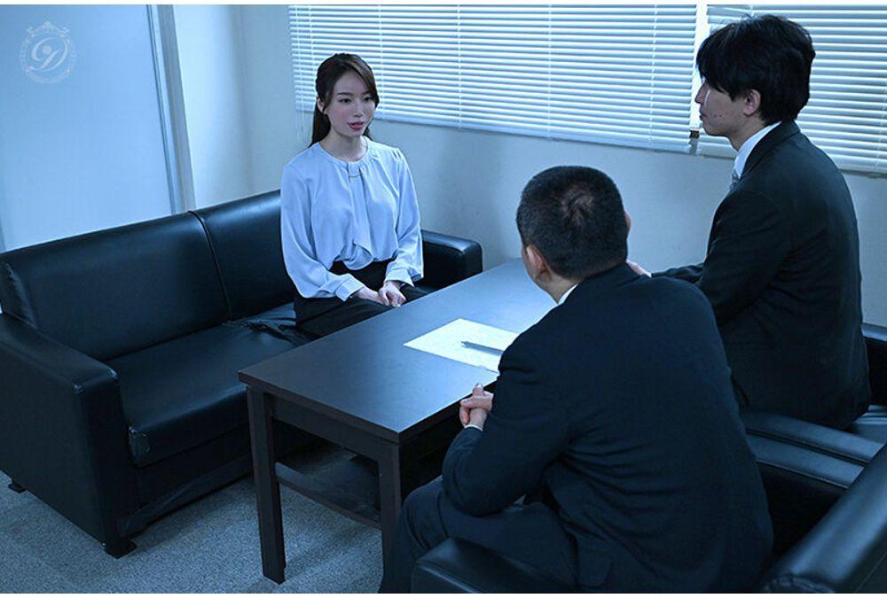 DLDSS-553 "What Is My Wife Doing On The Other Side Of This Door...?" PIN Code 9434 Wife Cheating 'Impaled' Room Sakurazaka Fuuka Screenshot 3