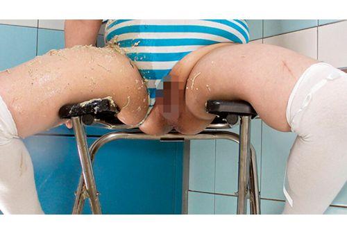 ODV-557 [Immediate Suspension Due To Policy Violation!] Mother Gets Excited By Public Defecation And Daughter Indulges In Vomiting Masturbation Screenshot 8