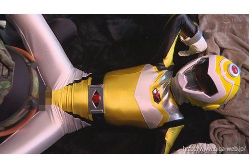 SPSB-64 Seiko Sentai Blitzman Yellow Blitz Sachika Akimoto Screenshot