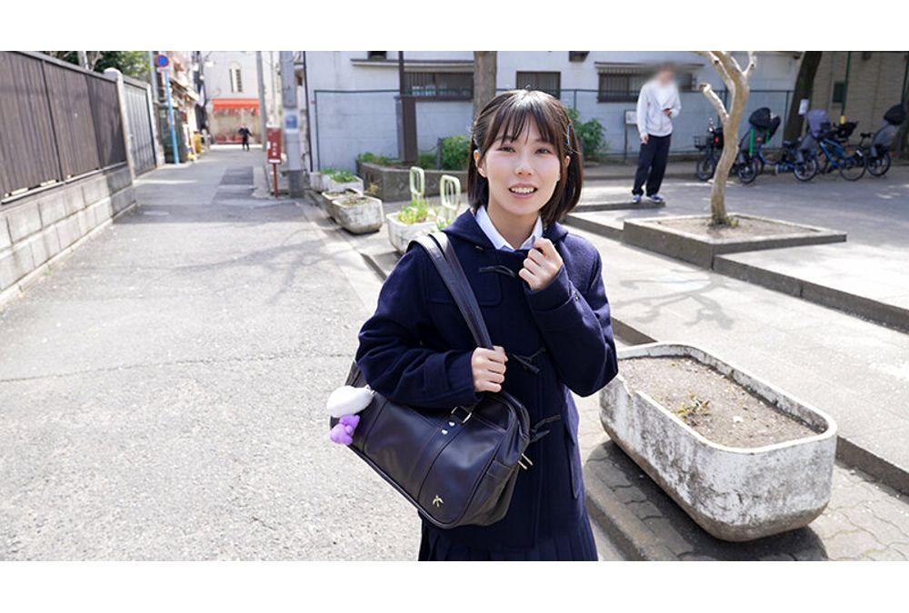 PIYO-220 [Unearthed Amateur] An Innocent High School Girl Who Seems To Be Walking Around The Area Was So Erotic! [Uncle Hoi Hoi] Screenshot 4
