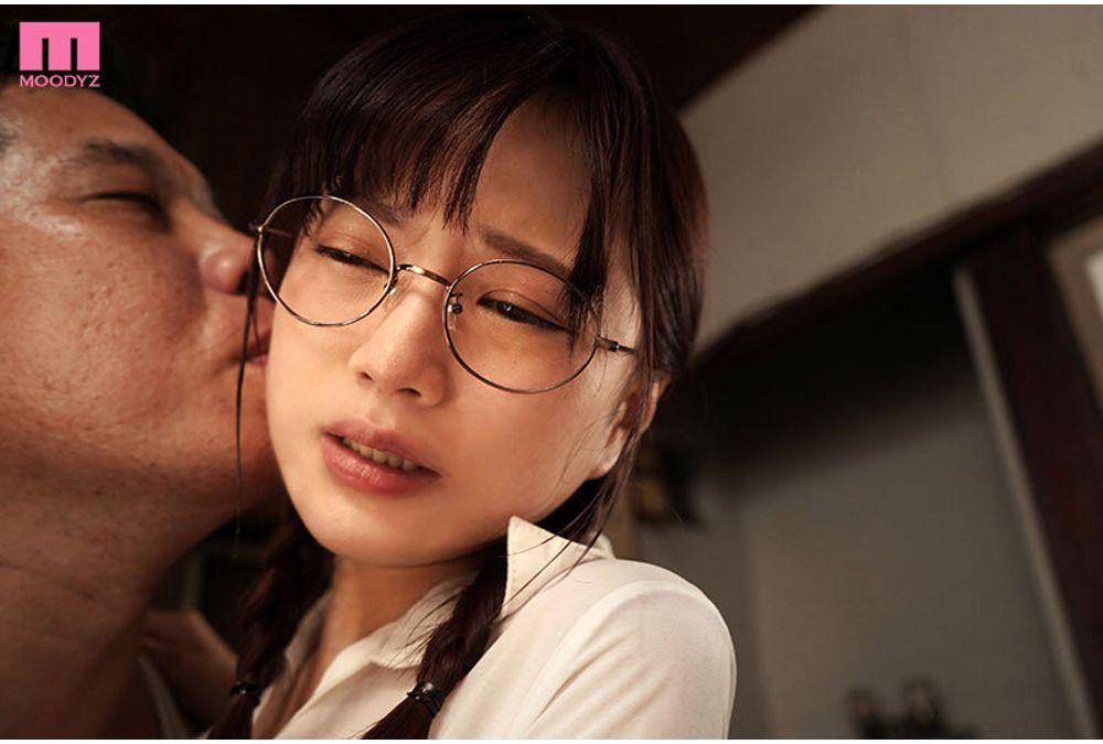 MIDA-580 A Plain-looking Woman With Glasses And Huge Breasts From The Government Office Who Came To Ask For Eviction Is Confined And Brought To Orgasm. Her G-cup Nipples Are Rock Hard And Her Divine Breasts Are Massaged! I Had A Crab-legged Orgasm With The Stubborn Old Man's Insatiable Thrusts. Amamiya Kanan Screenshot 9