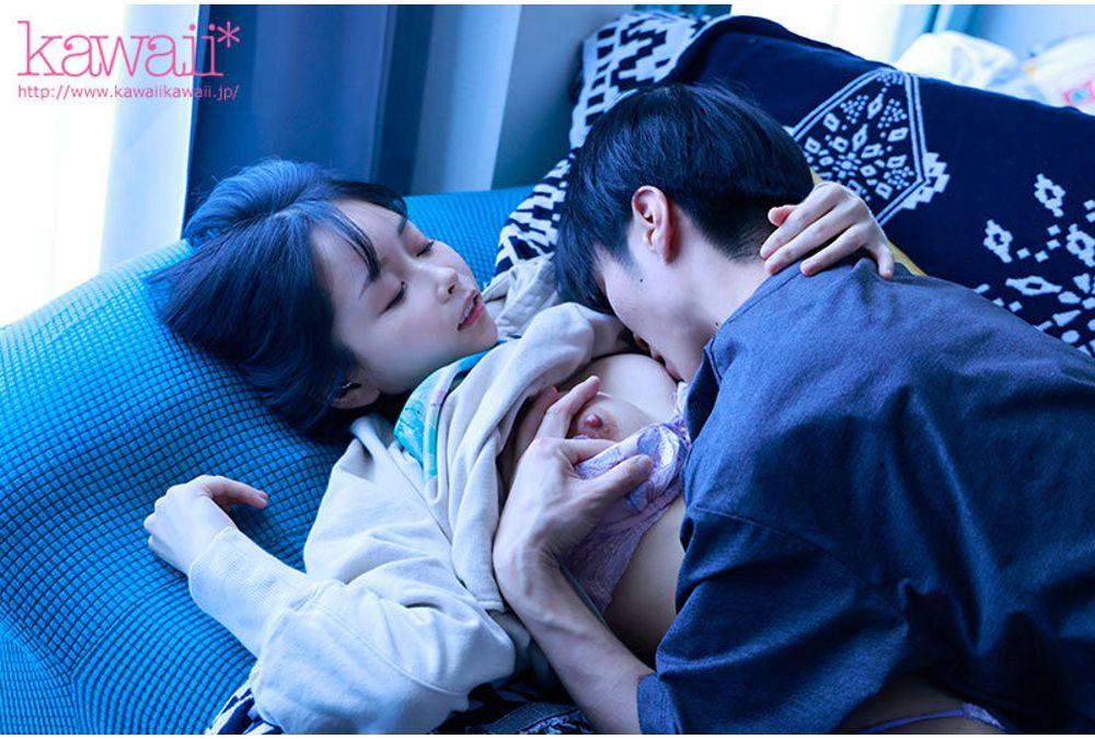CKCK-012 "Am I Your Property, Natsu?" Even Though I Know You'll Never Belong To Me, You Still Control Me. Whenever I Felt Lonely, You Would Conveniently Seek My Body. You Were More Than A Friend, But Less Than A Lover. I Sacrificed Everything To Get A Tattoo Of My Youth That Will Never Fade. Hinata Natsu Screenshot 3