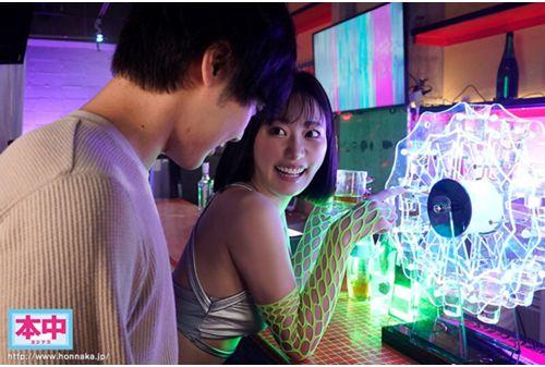 HMN-716 Met A Girl At A Club And She Seduced Me, Took Me Into A Closed Room, And Started Dancing With Her Bouncy Ass And Squirted! I Can't Stop Cumming Inside Her! Akane Mitani Screenshot 1