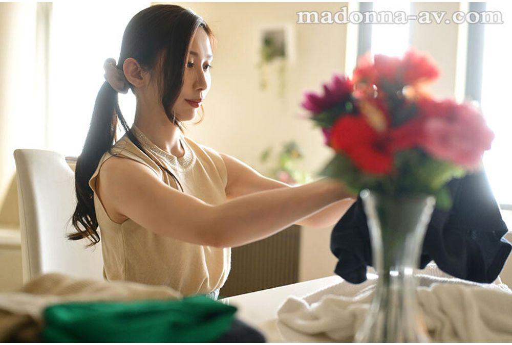 JUR-523 Cuckold Skewer Gangbang: Please Violate My Beloved Wife To The Depths. Cuckold Husband Makes Wife Gangbanged By Other Men!! - Kyouka Shiori Screenshot 3