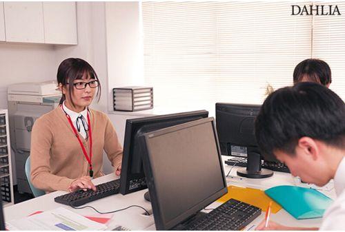 DLDSS-178 A Sober And Taciturn Female Employee At The Company. A Lewd Girl Who Only I Know And No One Knows. Jun Mizukawa Screenshot
