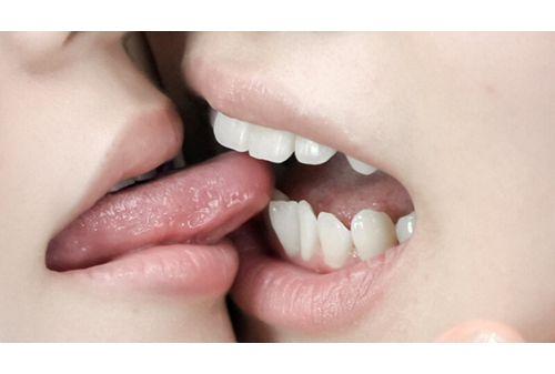 EVIS-519 Tooth Licking Lesbian Screenshot