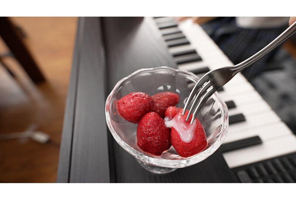 PIYO-226 "I Was Raised On My Father's Sperm For 10 Years... Thank You, Dad." Screenshot 6