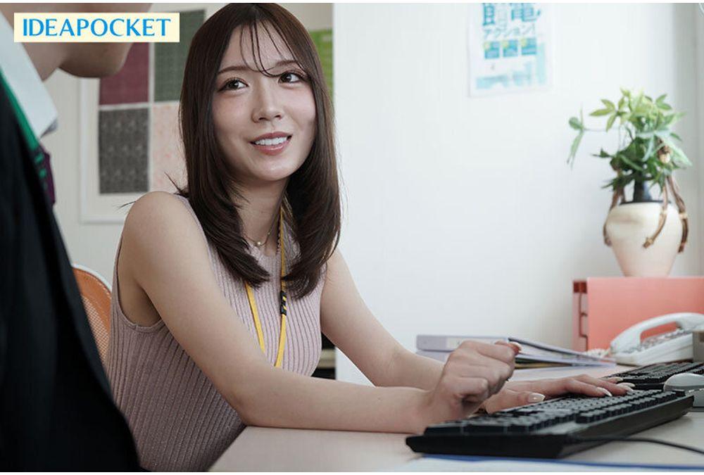 IPZZ-899 Was Sharing A Room With A Senior, Highly Successful Female Office Worker On A Business Trip... Her Gentle, Soothing Presence And Alluring Sexiness Made Me, A Virgin With A Full Erection, Accept Me With Kindness, And I Indulged In Wild, Passionate Sex Until Morning. Screenshot 4