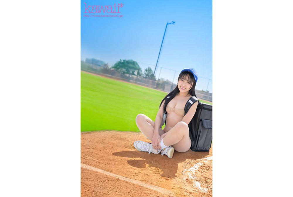 CAWB-022 Despite Her Small Stature, She Can Carry Anything! This Super Popular Influencer Salesgirl, Who Frequently Appears On TikTok And Live Broadcasts, Has An Insane Sex Drive And Her Pussy Gets Wet Every Day, Leading To Her Secret AV Debut: Shiratsuki Satomi Screenshot 4