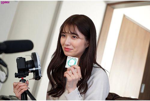 HAWA-305 An Amateur Wife Is Given A Condom At The Home Of A Regular College Student, And She Is Not Satisfied With The One-night Rubber Sex, So She Allows Him To Cum Twice During Her Stay. She Is A Lewd Wife Who Grinds In The Cowgirl Position. Sumire, 30 Years Old. Screenshot 9