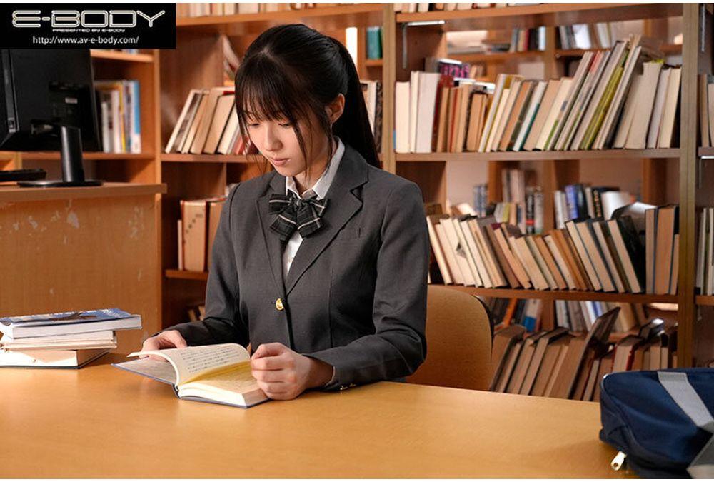 EBWH-320 Dad, Mom, I'm Sorry. It Seems Like Maina Really Loves Naughty Perverts. Shiraha Maina Screenshot 3