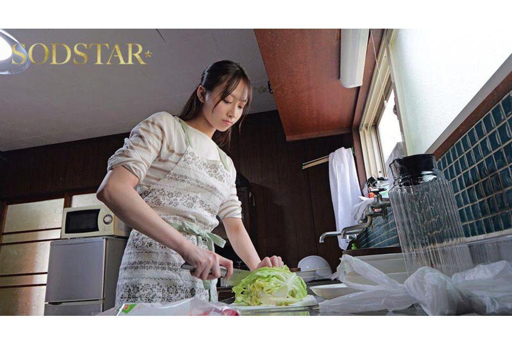 START-411 A Working Factory Girl Is A Dorm Mother For A Day! Let SODSTAR's Amane Kanna Take Care Of You At The Factory Housing! Before Work And After Coming Home, She'll Give You A Handjob! 5 Girls, 10 Shots To Release Stress Screenshot 11
