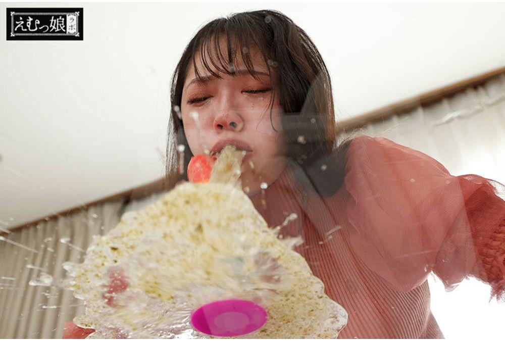 EMLB-086 Backflow Vomit Climax BEST A Genuine Extreme Irama That Will Make You Vomit And Vomit! Vomit And Drink And Trained In The Deep Throat! 240 Minutes Of Real Vomit Special Throat-cumming Women Screenshot 5