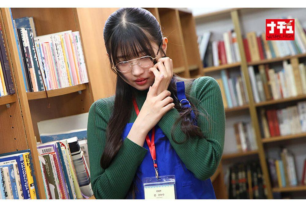 NHDTC-236 The Introverted Librarian Is A Love-hungry, Yuri-obsessed Monster Who Chases After A Kind Gal High School Girl Who Rejects Her, And Makes A Lesbian Confession While Rubbing Her Nipples. Screenshot 5