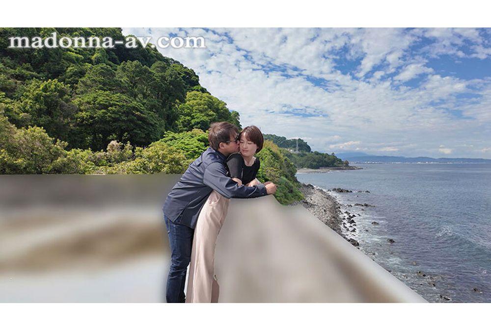 JUR-585 Celebrating The 10th Anniversary Of Her Debut, She's Going To 'live' In This Once-in-a-lifetime Moment With All Her Might. A Two-day, One-night Creampie Trip That Reveals Mukai Ai In An Indigo-colored Sea Of Carnal Desire Screenshot 5