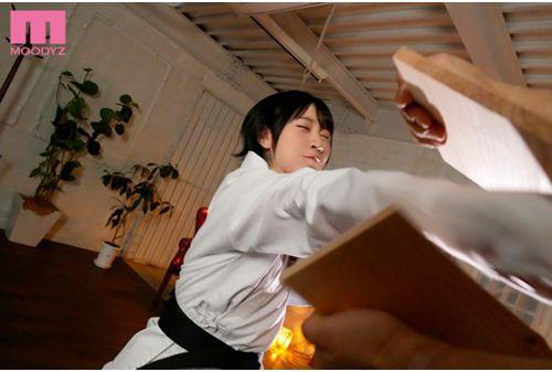 MIFD-134 I'm A New Karate Girl, But I'm Married. AVDEBUT Yui Yuki Screenshot