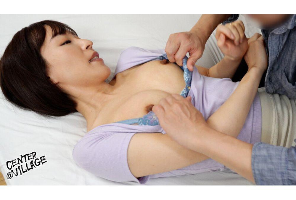 HTHD-241 True Friend's Mother, Erika Komura Screenshot 4