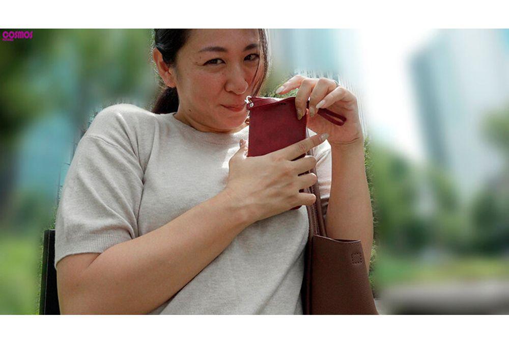 HAWA-374 I'm A Mother, But I Want A Dick. Kaede (43 Years Old) Screenshot 10