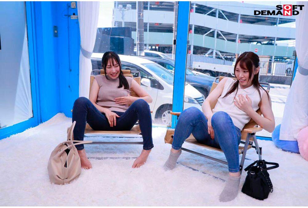 SDMM-221 Magic Mirror Bus: Friends Show Off Their Masturbation Skills For The First Time! Watched By Their Friends, They Escalate To Fingers And Vibrators! Furthermore, When They Suggest "why Don't You Try Rubbing Your Bare Dick?", They Slip It Into Her Pussy And Have Raw Sex! Screenshot 7