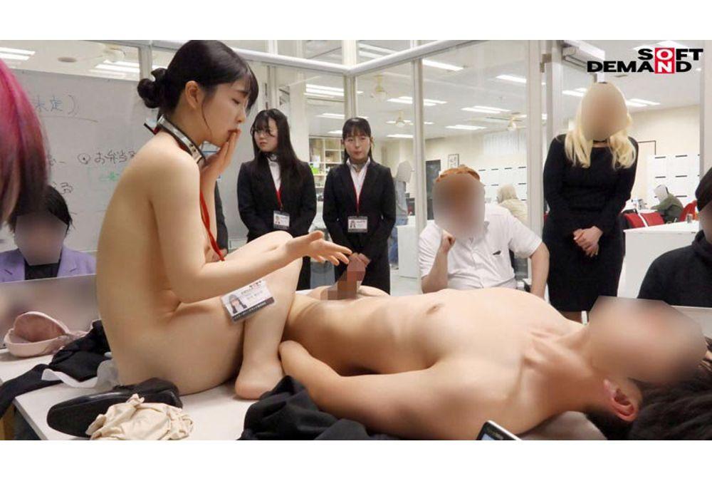 SDJS-329 She Is Forced To Pretend To Be Corrupted By The Brainwashing Ring, And Is Made To Serve As A Sex Toy For A Perverted French Man. Screenshot 5