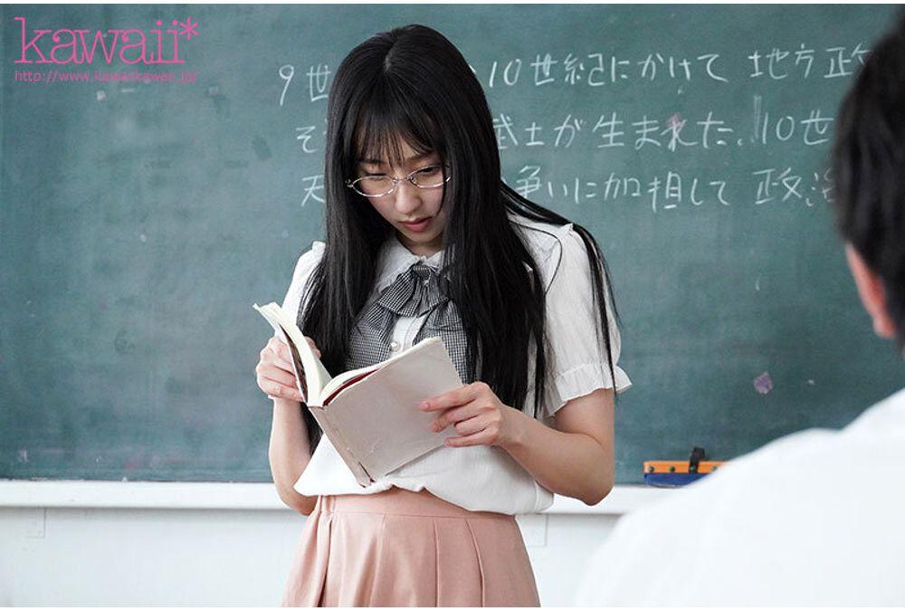 CAWD-926 "Hey, Look, Mr. ●●. These Are My Breasts." This Unassuming Student Teacher, Who's Here For A Two-week Training Session, Somehow Ends Up Exposing Her Breasts When She's Alone With A Student. Ruka Itoi Screenshot 3