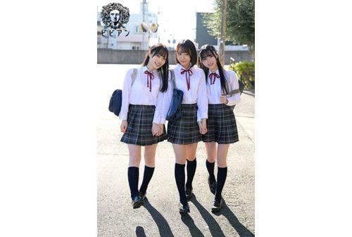 BBAN-538 Who Would Have Thought I'd End Up Being Caught Between The Girls Who Were Daydreaming About Lesbian Love... A Fantasy Lesbian Harem Where My Favorite Couples Pincer Me With Two Devils And Make Me Faint In Lesbian Orgasms Ito Akana, Tennen Mizuki, Yumeririka Screenshot 6