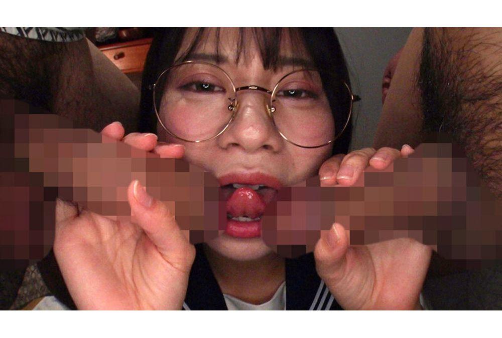 REAL-945 The Worst. I Shouldn't Have Gone On The Neighborhood Hot Spring Trip... A Hellish Creampie Hot Spring Trip Where I Was Gang-raped By Perverted Old Men. Akana Ito Screenshot 10