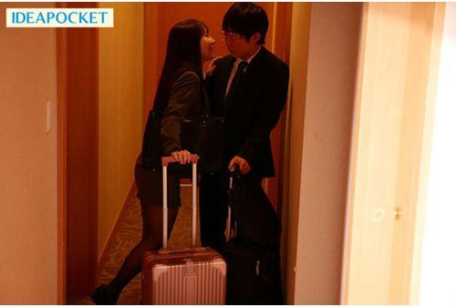 IPZZ-378 Record Rainfall On Business Trip Leads To Sharing A Room With Virgin Subordinate... Excited By Her Rain-soaked Body, He Attacks Her And They Have Seven Climaxes Until The Morning, Soaking Wet And Insatiable Sex Aoi Ebisaki Screenshot