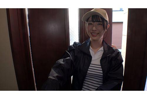 WA-562 A Part-time Delivery Wife Who Is Often Seen In The City And Is In Charge Of The Local Area. She Starts To Talk To Me While She Is Delivering! In No Time, She Gets A Stranger's Pussy! Screenshot 7