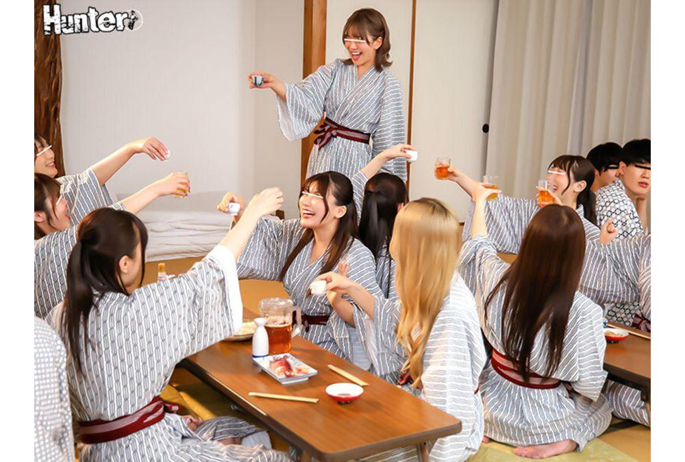 HUNTC-486 Company Trip For A Lingerie Manufacturer Full Of Naughty Female Employees Is Sure To Be A Blast! A Huge Orgy Involving Strangers! They Lose Themselves In The Bathroom, The Hallway, In This Room, And In That Room, Just Fucking And Cumming Everywhere! Once It Starts, There's No Stopping! Screenshot 6