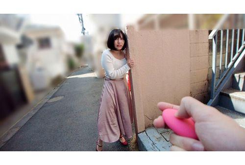 SUN-054 Handjob Exposure "My Special Skill Is No Hand-masturbation" A Street Acme Walk Secretly Playing With A Sensitive Pussy Girl In The City Screenshot