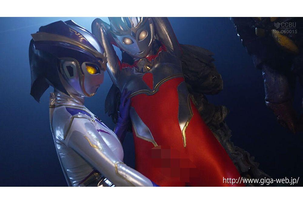 GRET-49 Futanari Giant Heroine Defeated Ejaculation Hyper Idea VS Hyper Mommy Screenshot 10